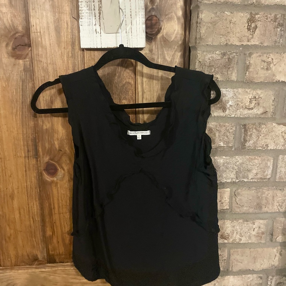 Black Sleeveless Women's Top